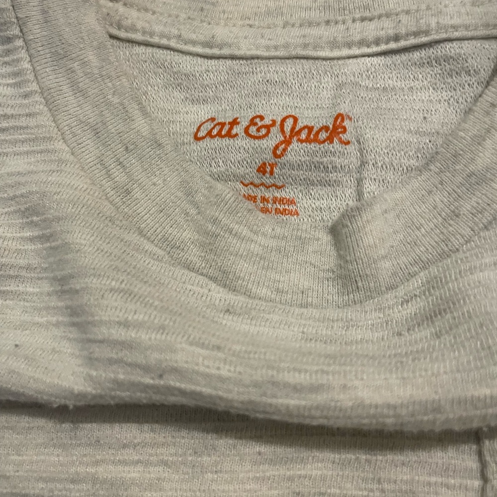 Boys 4T Cat & Jack Long sleeve ribbed t-shirt GUC